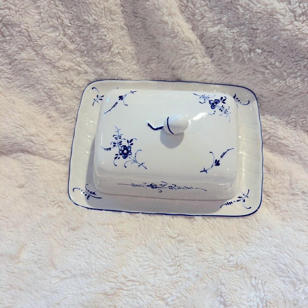 Villeroy & Boch Vieux Luxembourg Butter Dish